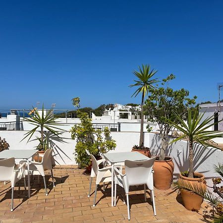 Hostel Conil Conil De La Frontera Exteriör bild