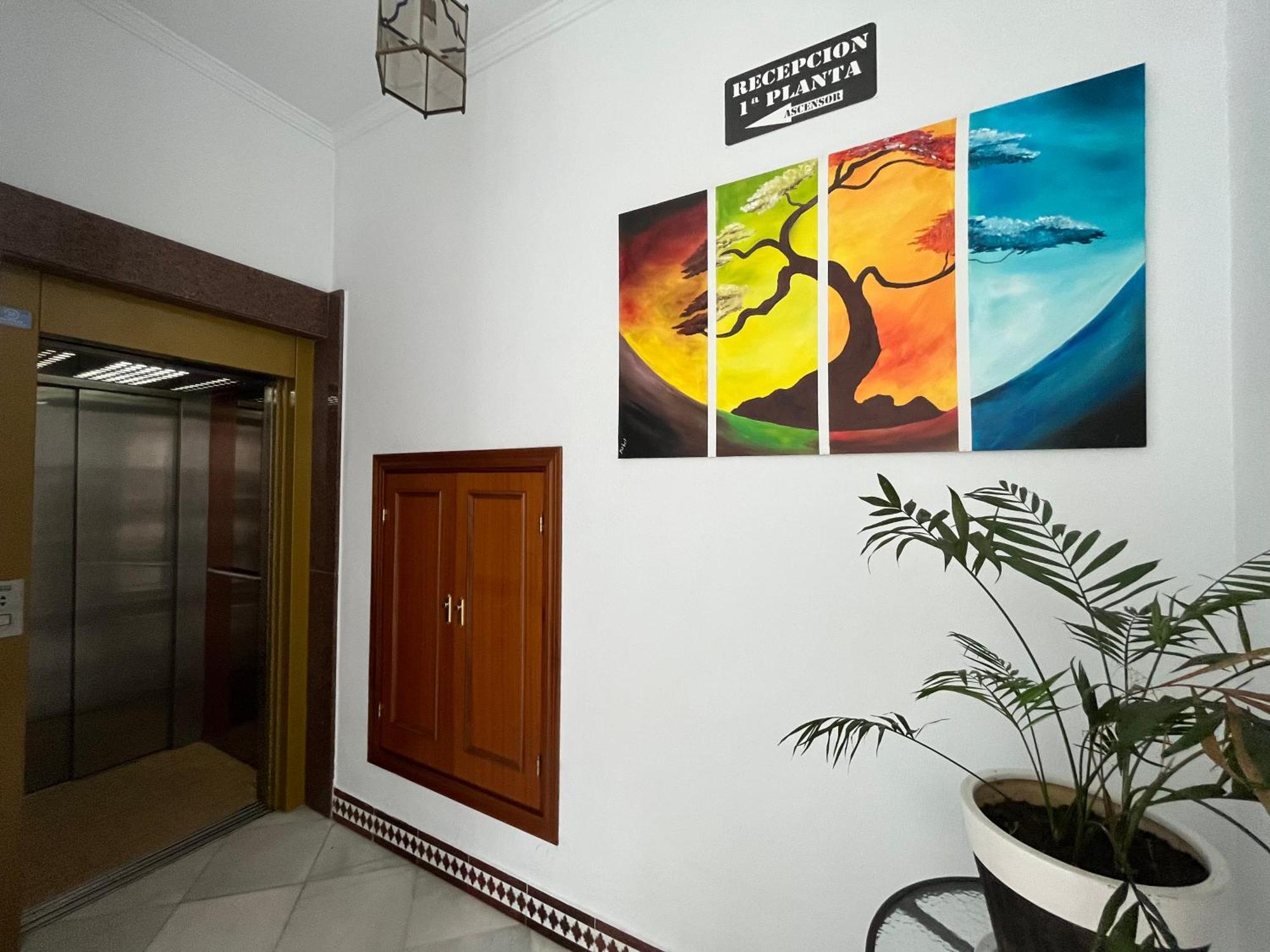 Hostel Conil Conil De La Frontera Exteriör bild