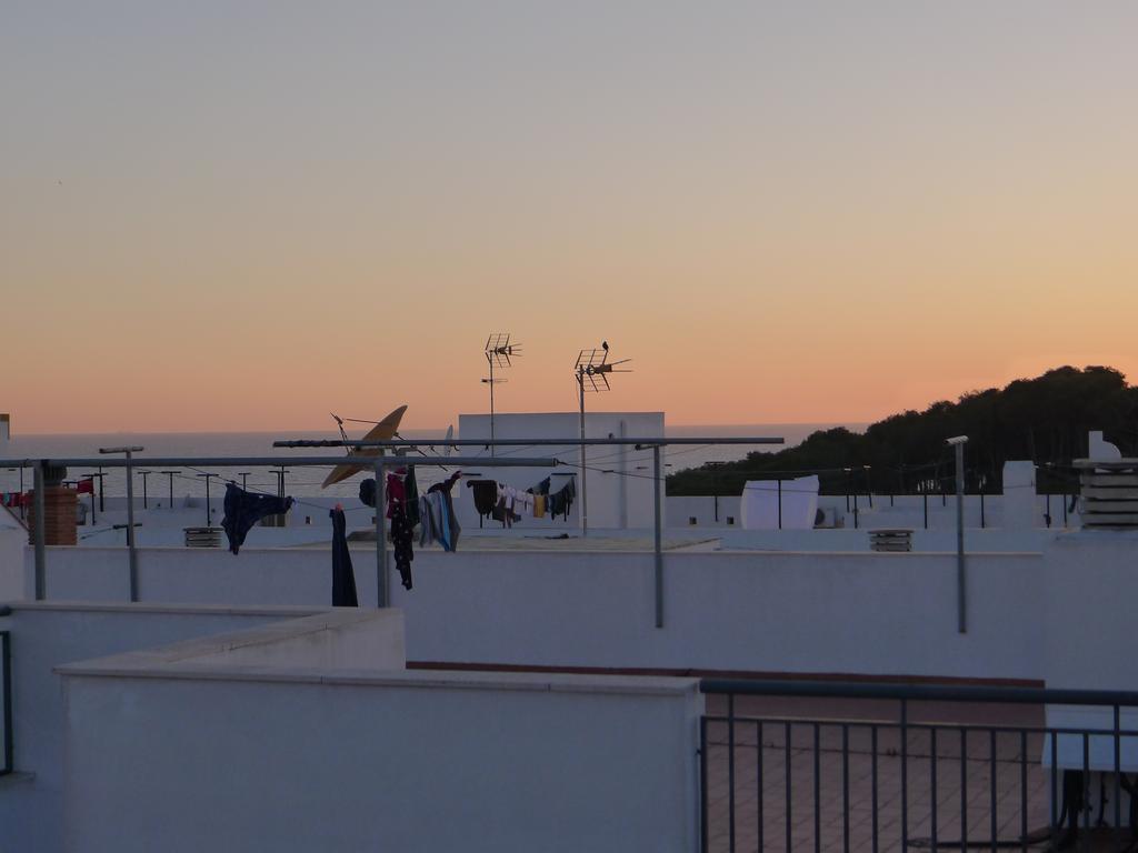 Hostel Conil Conil De La Frontera Exteriör bild