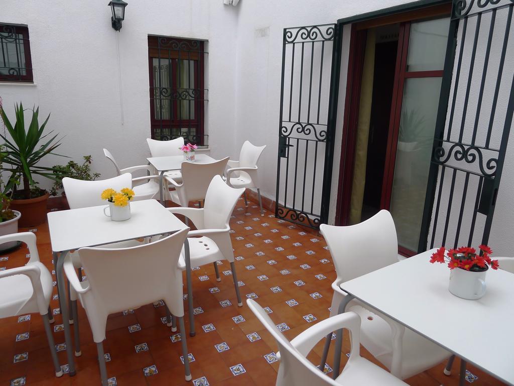Hostel Conil Conil De La Frontera Exteriör bild