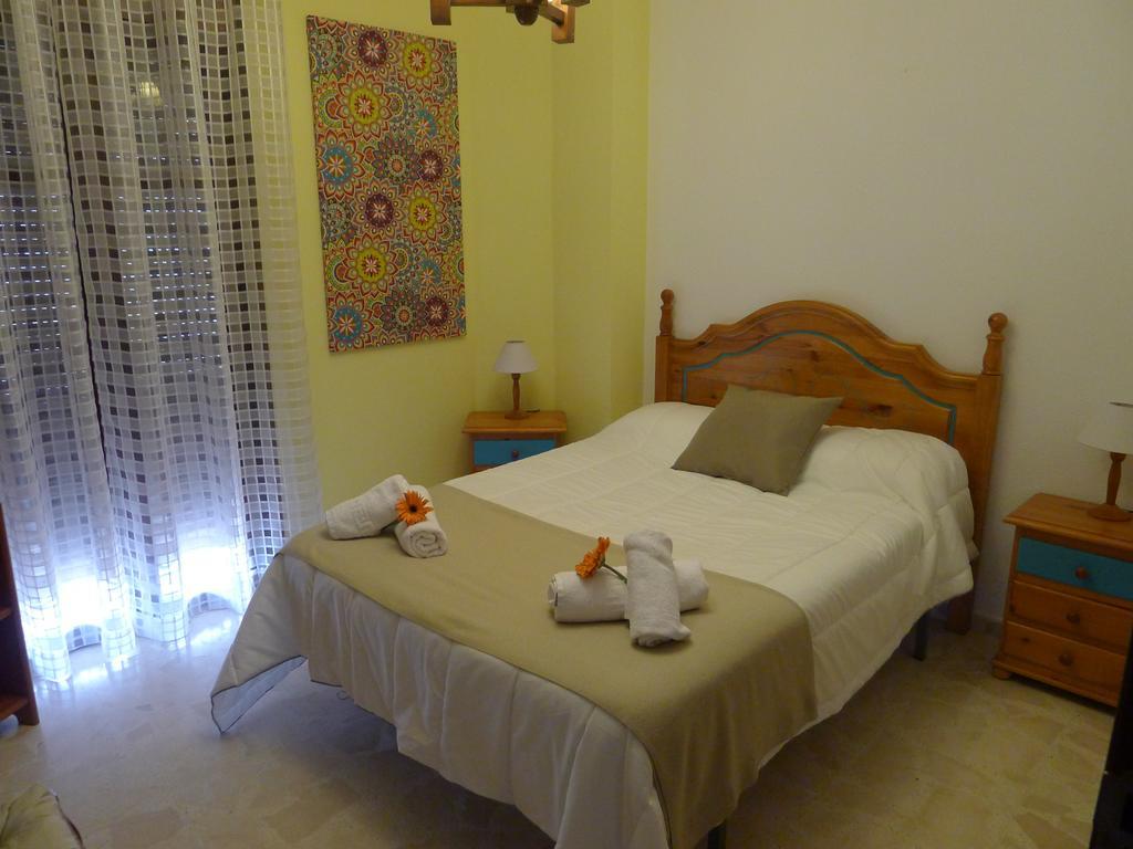 Hostel Conil Conil De La Frontera Exteriör bild